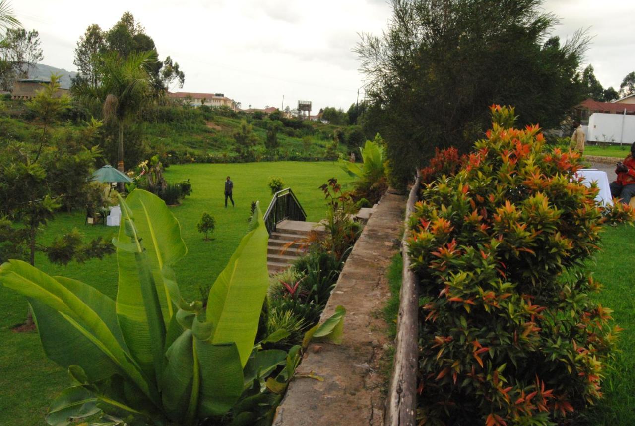 Riverside Resort Hotel Kabale Extérieur photo