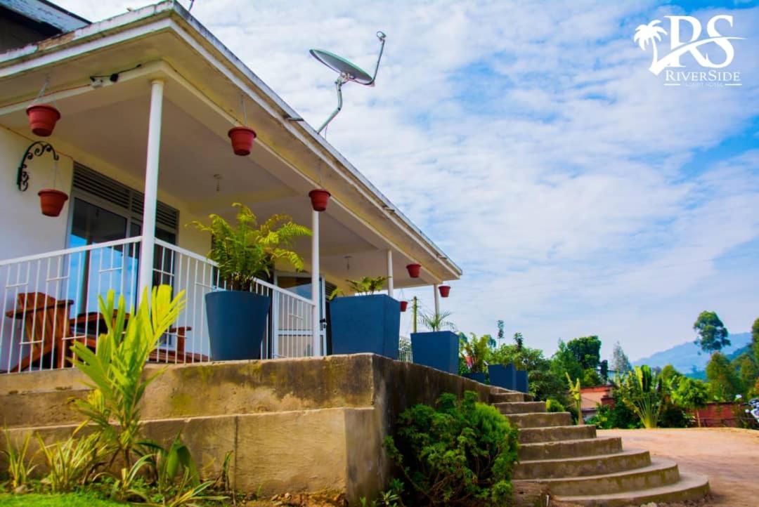 Riverside Resort Hotel Kabale Extérieur photo